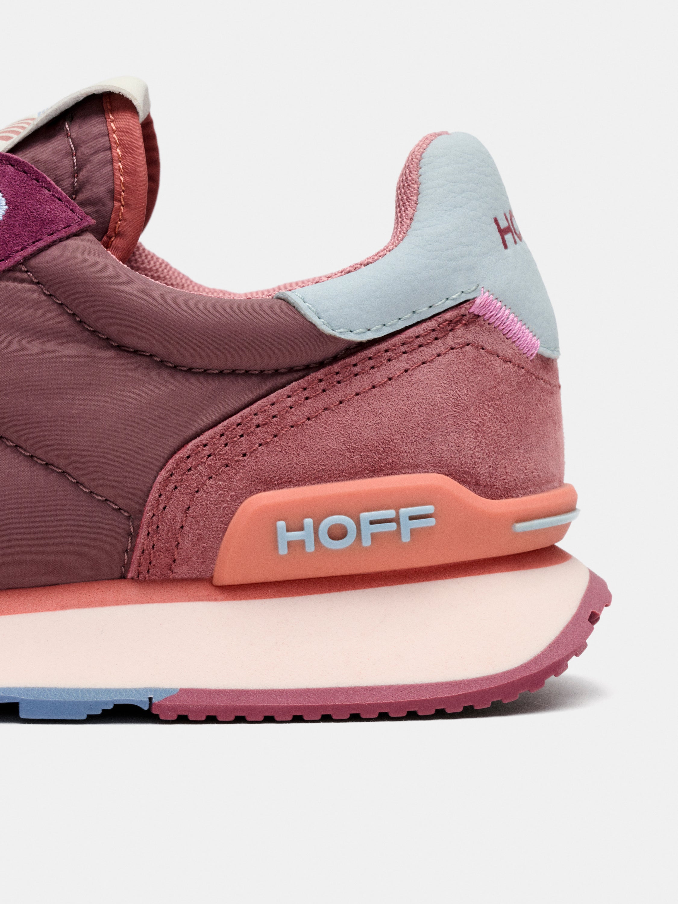 TRACK & FIELD BURGUNDY WOMAN