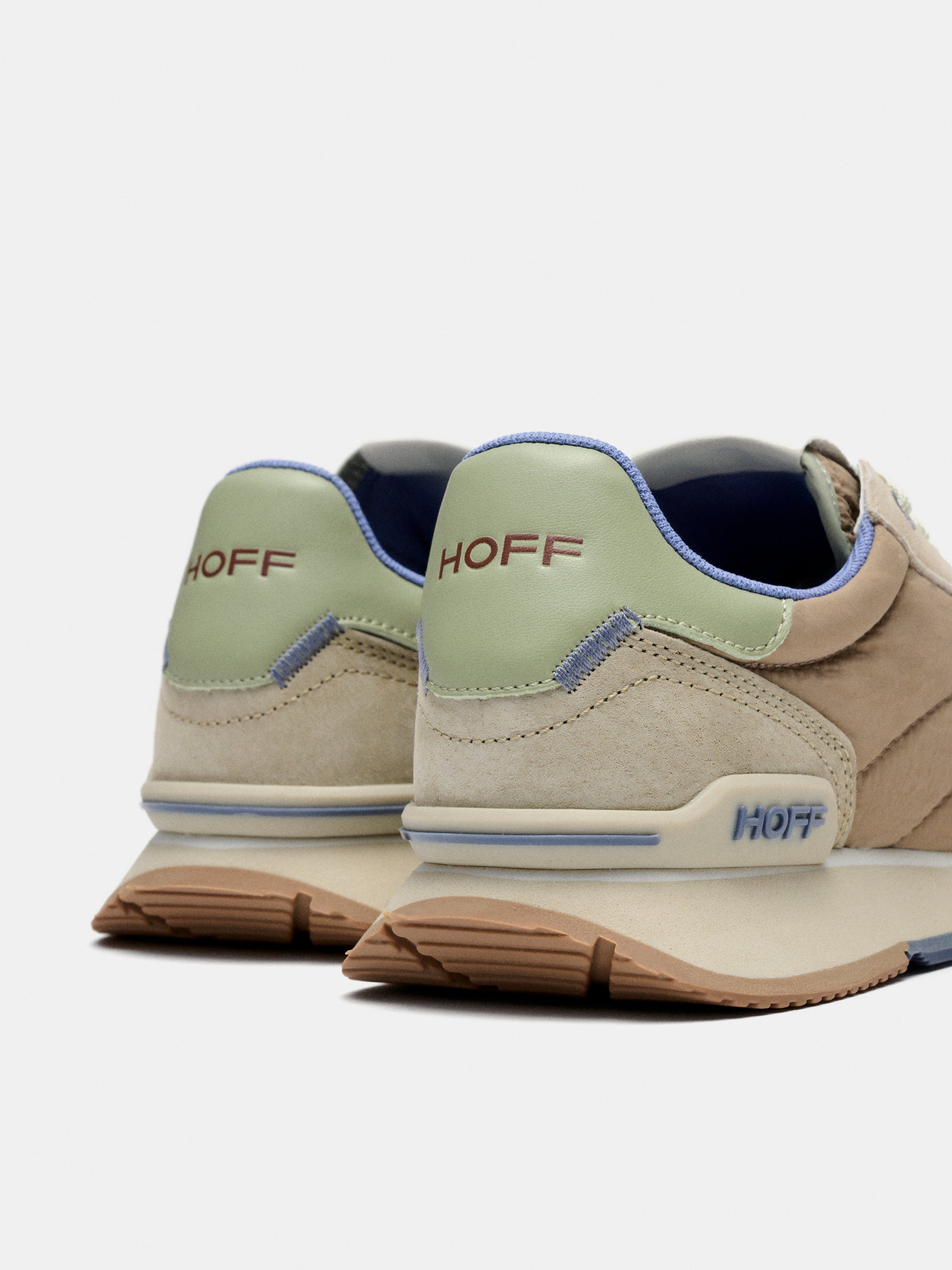 TRACK & FIELD TAUPE WOMAN