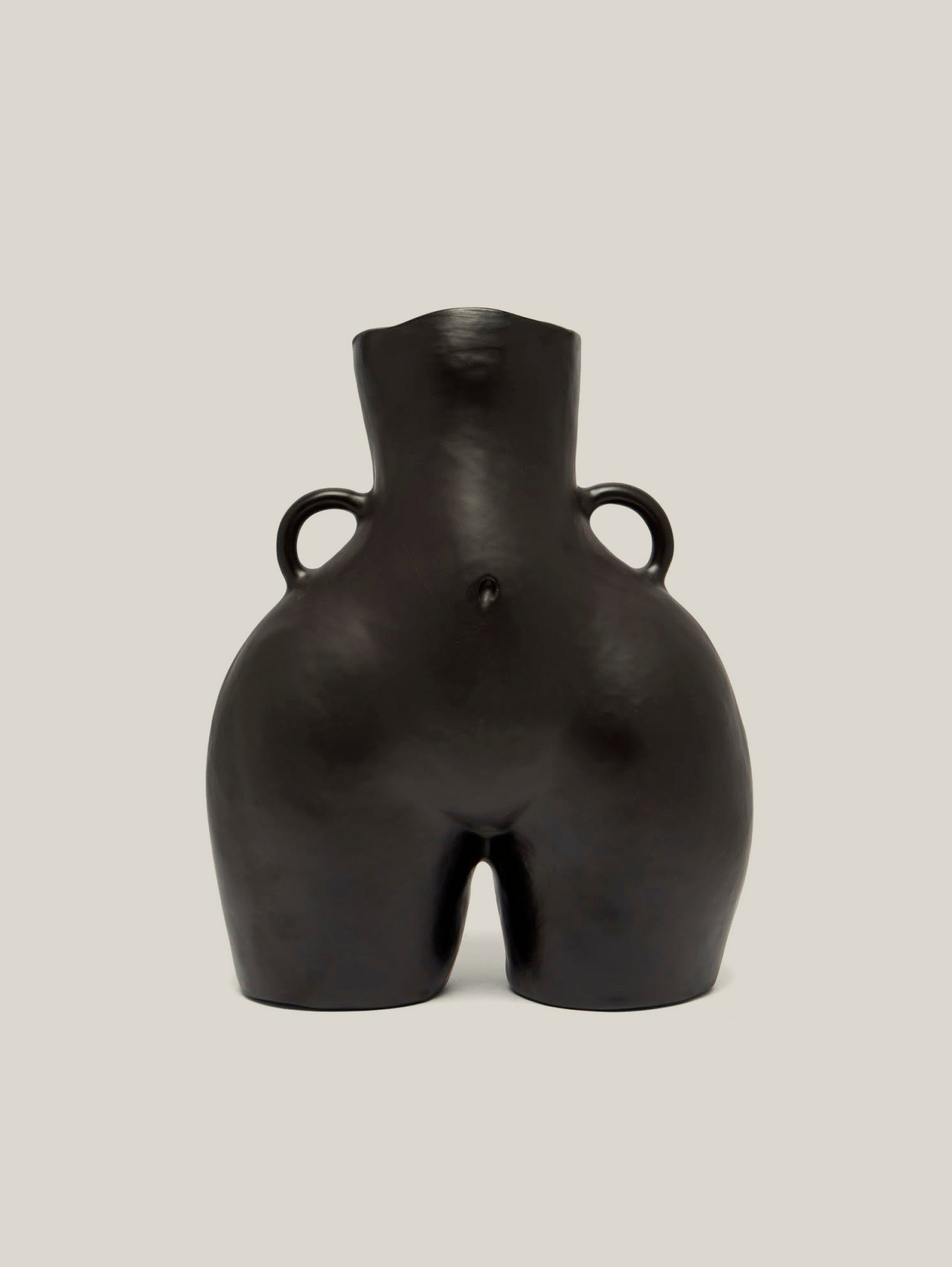 LOVE HANDLES VASE BLACK