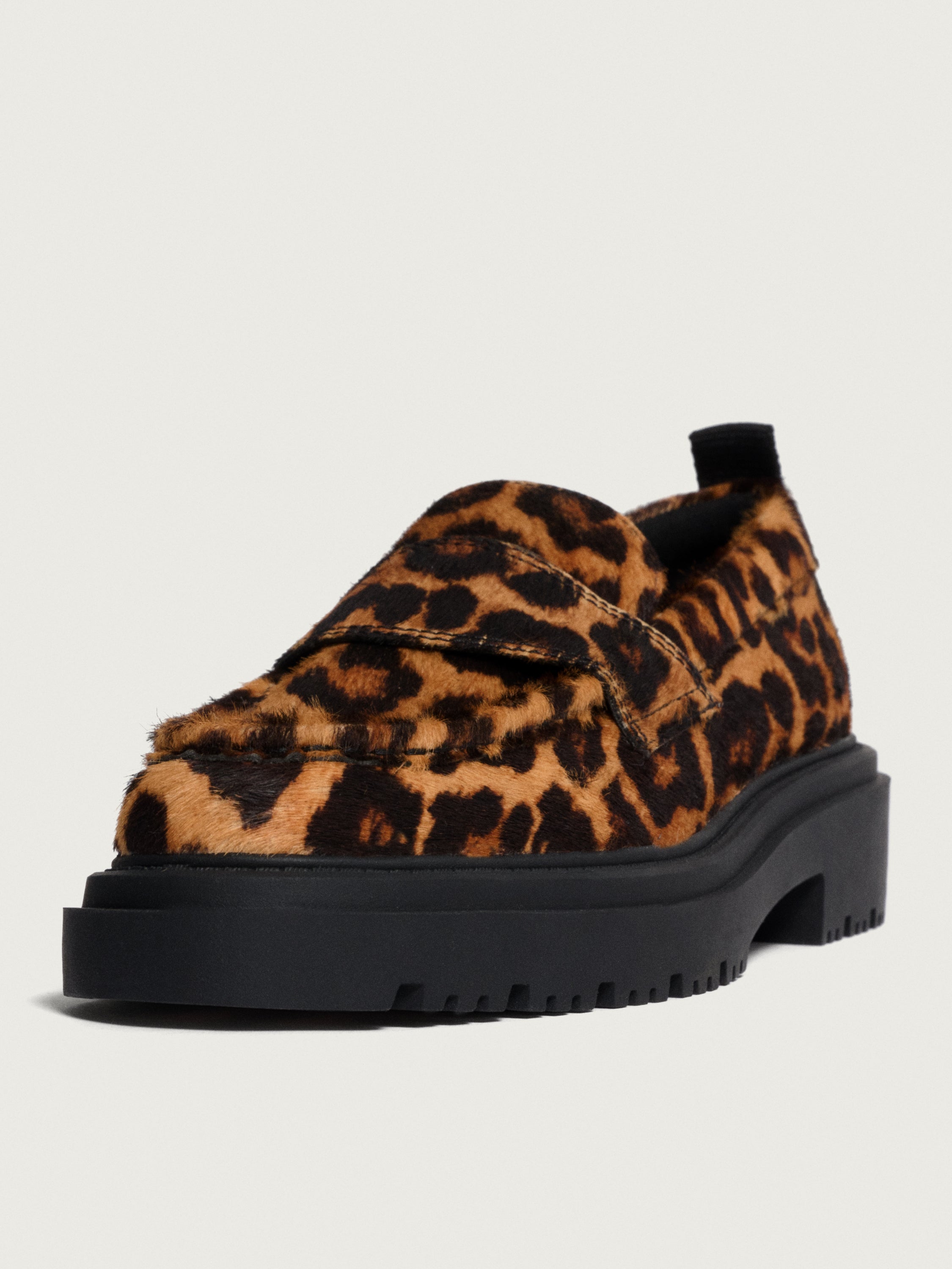 MOCASÍN SCHOOL ANIMAL PRINT MARRÓN