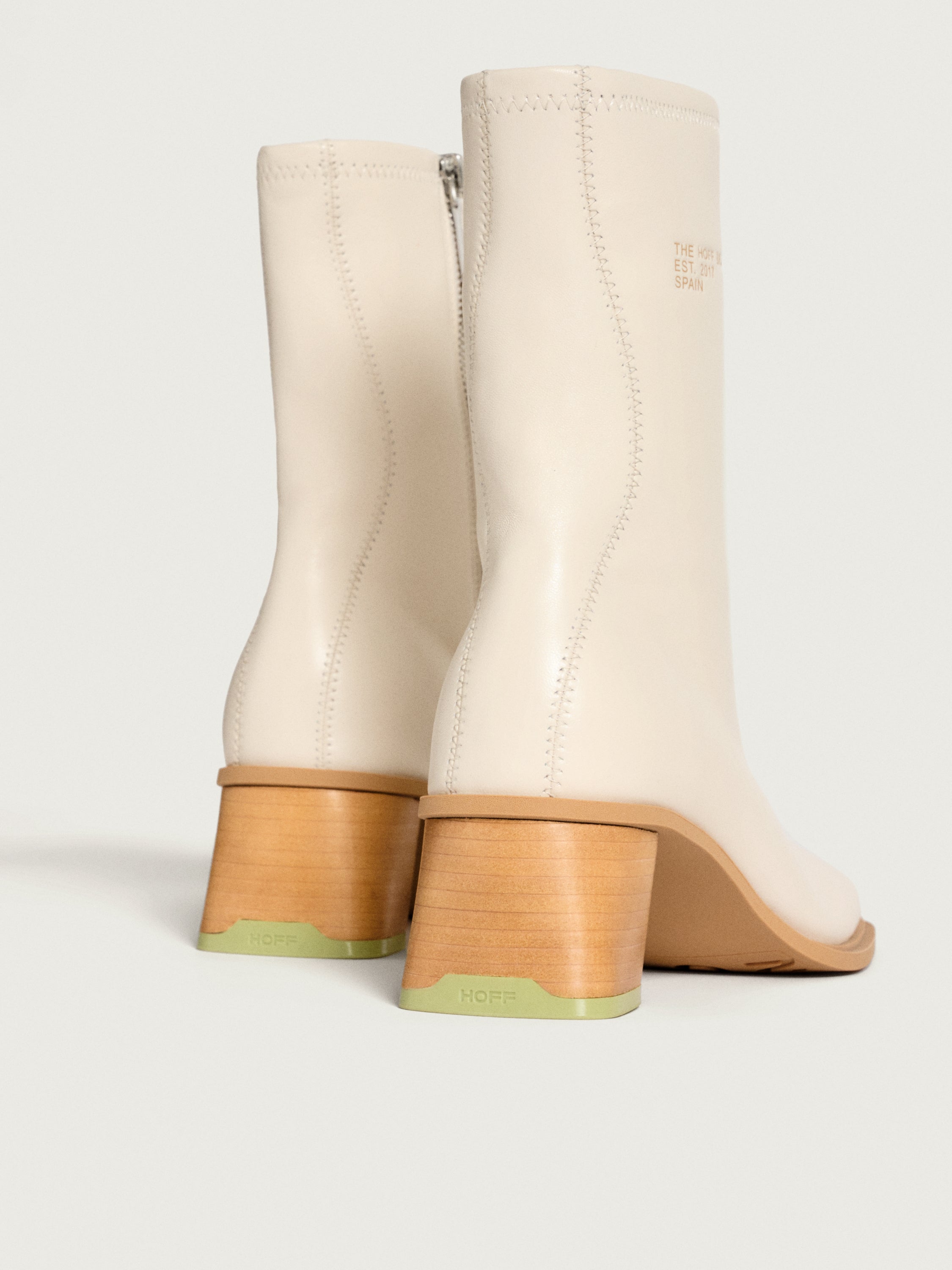 DATE OFF WHITE STIEFELETTE MIT ABSATZ