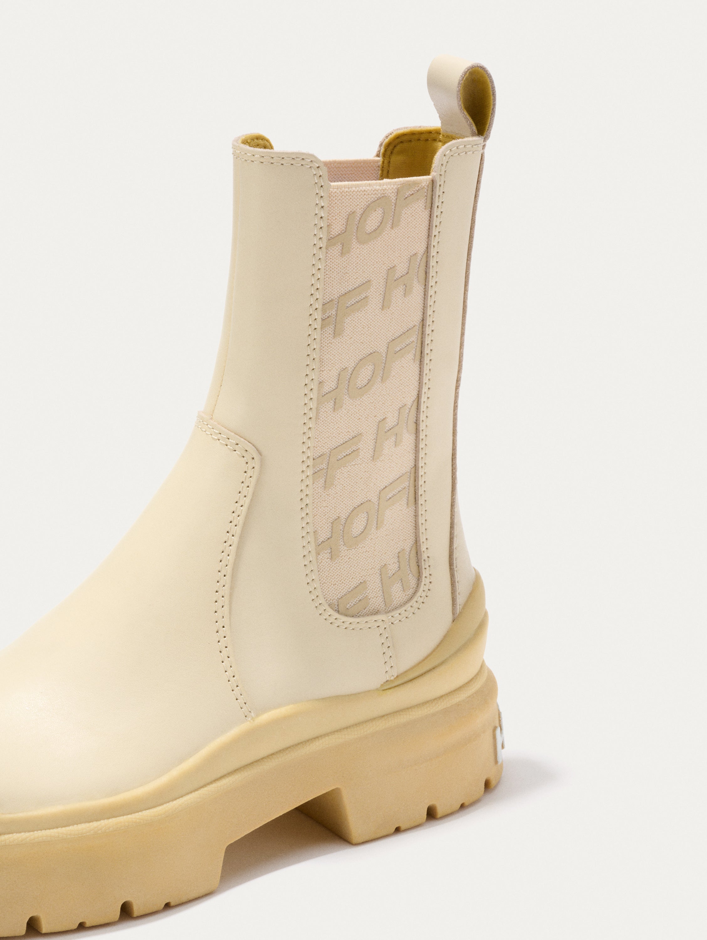 OFF WHITE CHELSEA STREET ANKLE BOOT